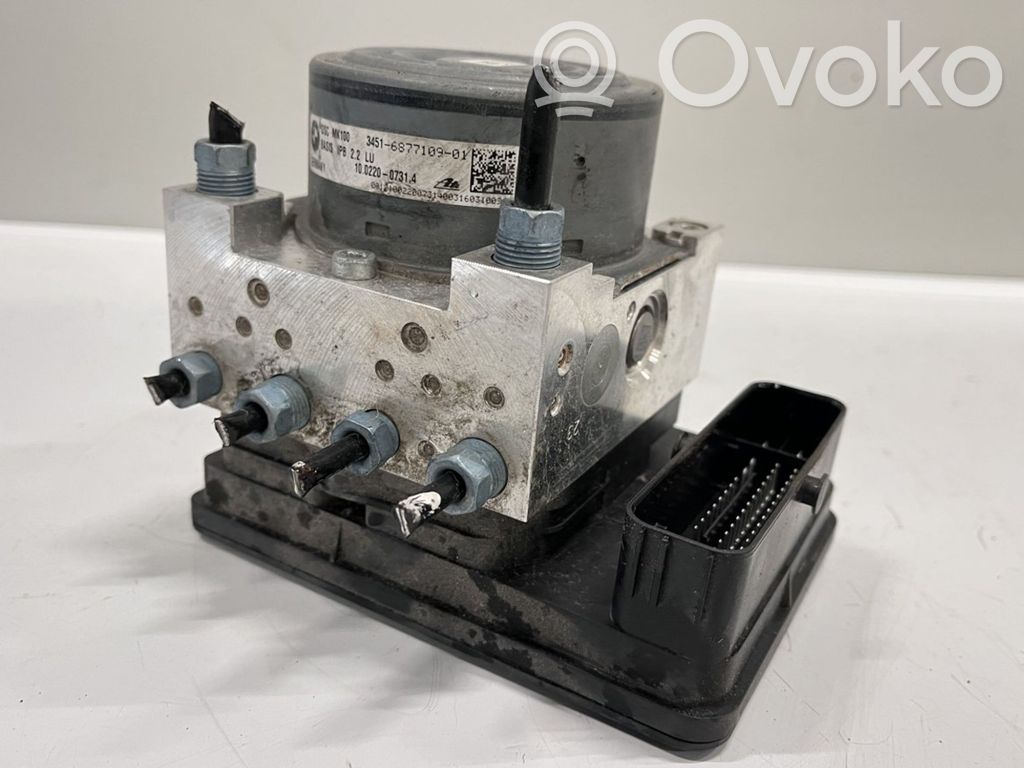 BMW 2 F46 ABS bloks 