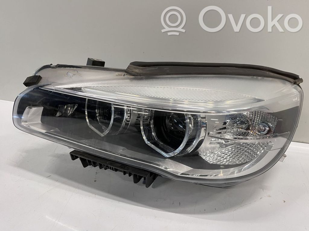 BMW 2 F46 Scheinwerfer 
