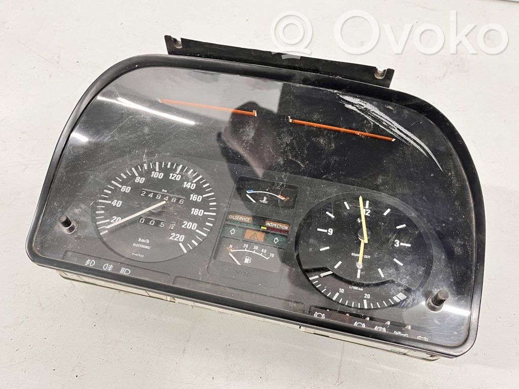 BMW 5 E28 Speedometer (instrument cluster) 