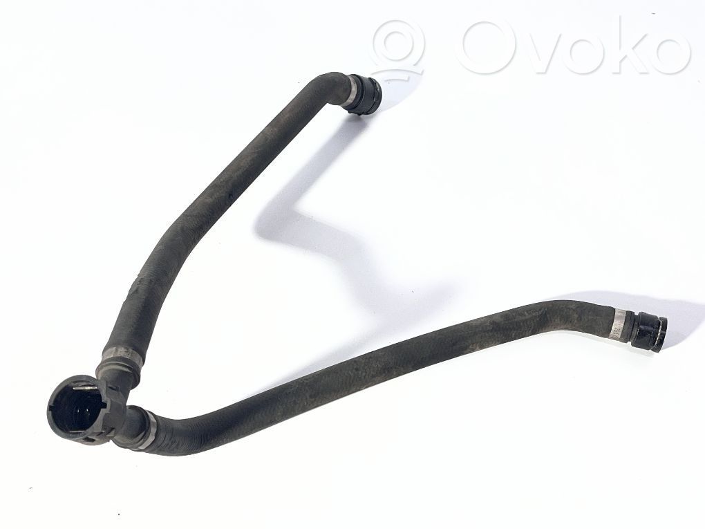 BMW X3 E83 Engine coolant pipe/hose 