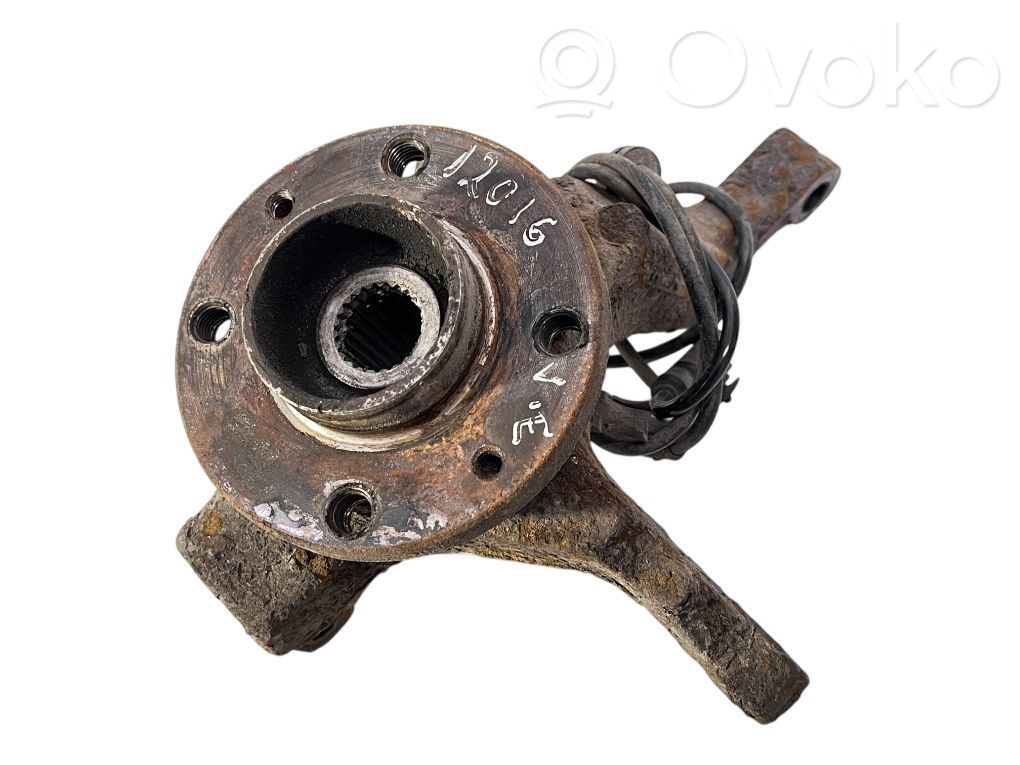 Nissan Note (E11) Fuso a snodo con mozzo ruota anteriore 
