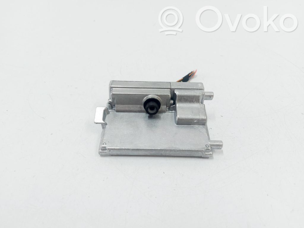 Skoda Octavia Mk4 Windshield/windscreen camera 