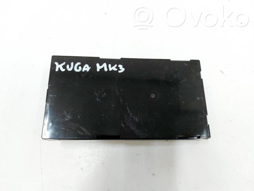 Ford Kuga III Wireless charging module 