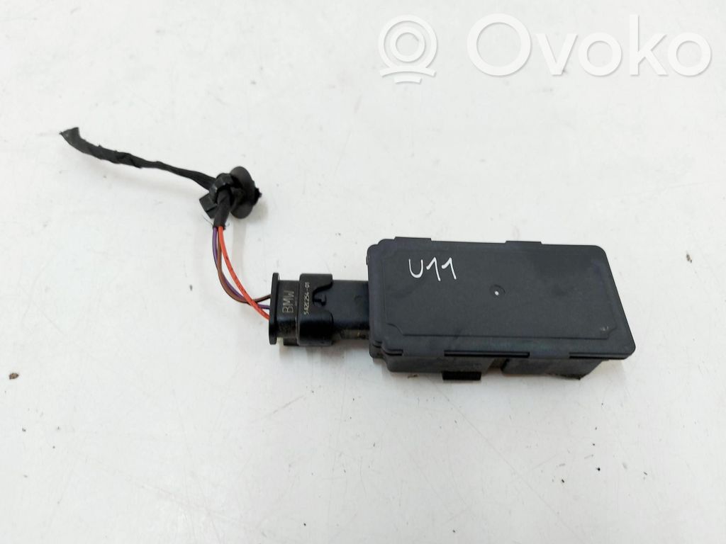 BMW iX1 Beraktės sistemos antena 