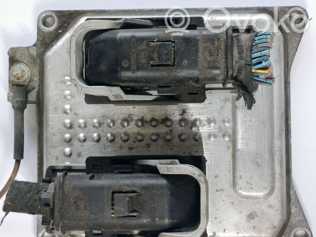 Opel Vectra C Dzinēja vadības bloks 