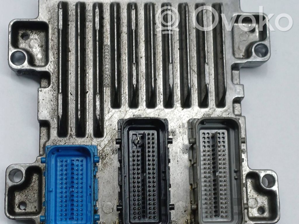Opel Astra J Engine control unit/module 