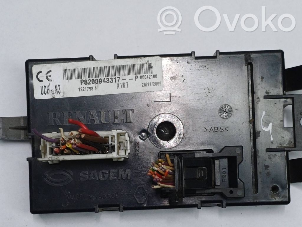 Renault Trafic II (X83) Comfort/convenience module 