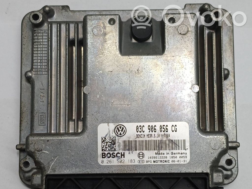 Volkswagen Golf V Engine control unit/module 