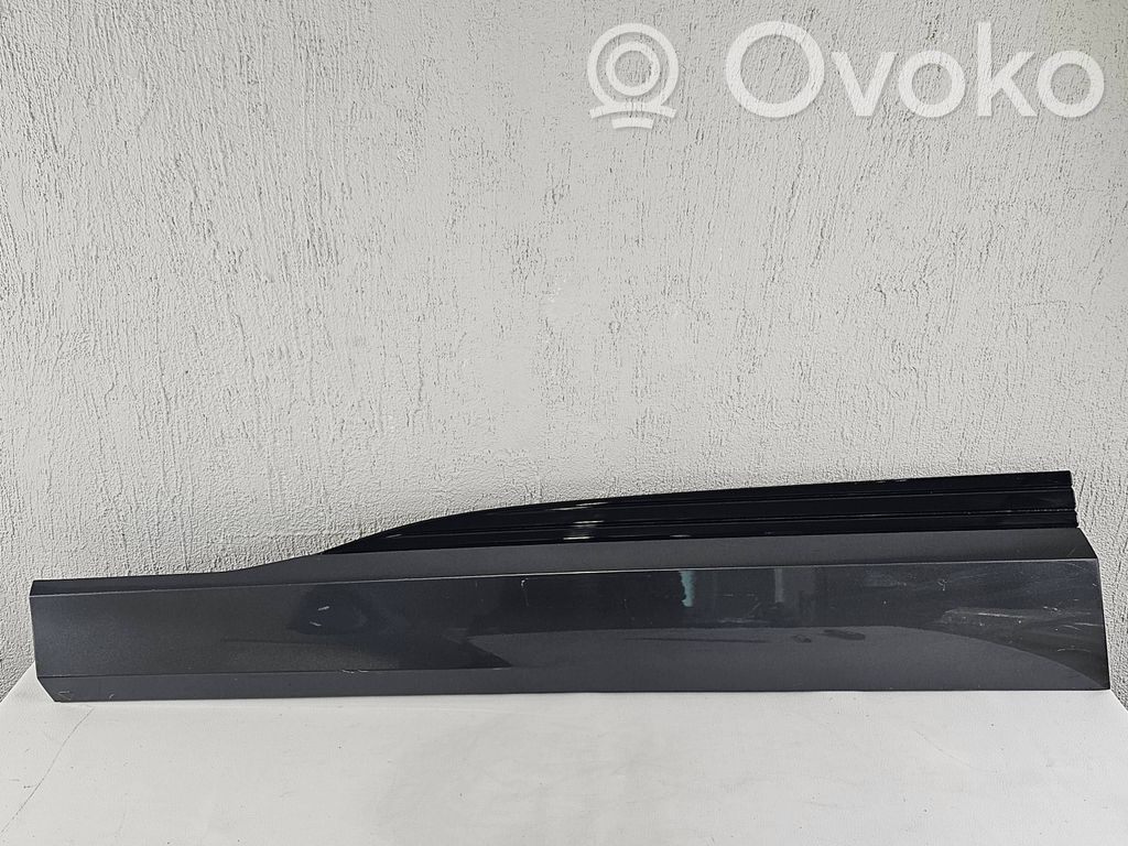 Audi e-tron Front door trim (molding) 