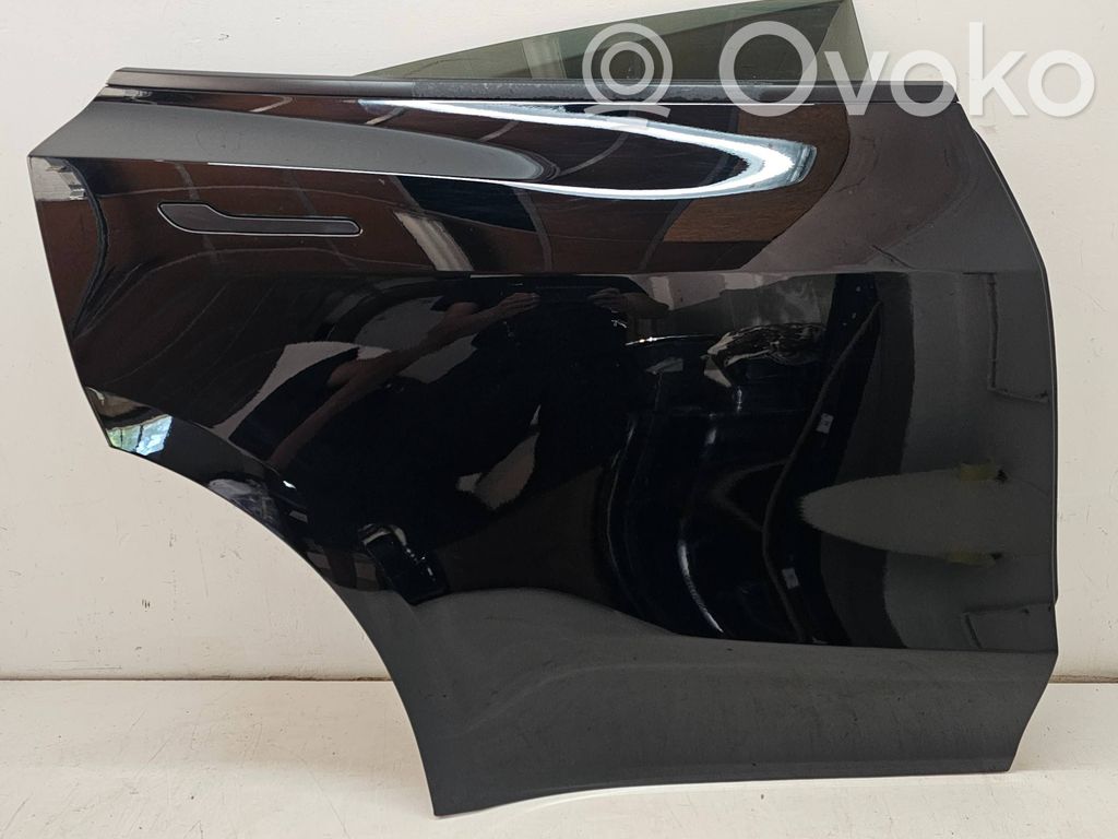 Tesla Model Y Galinės durys 