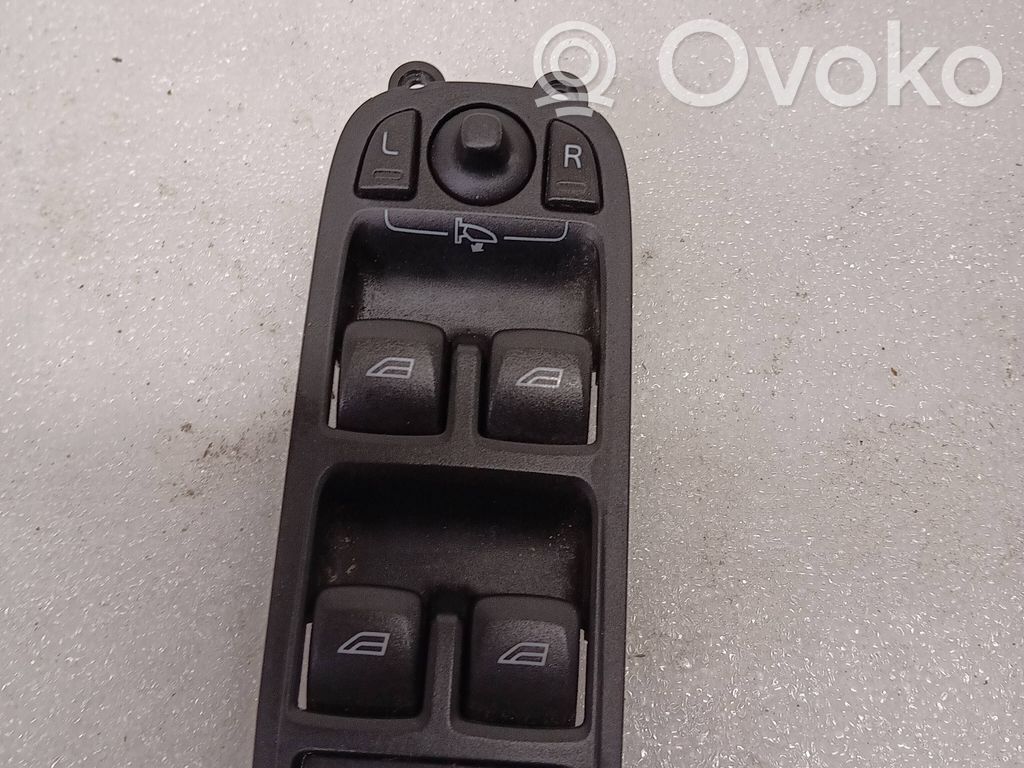 Volvo XC60 Electric window control switch 