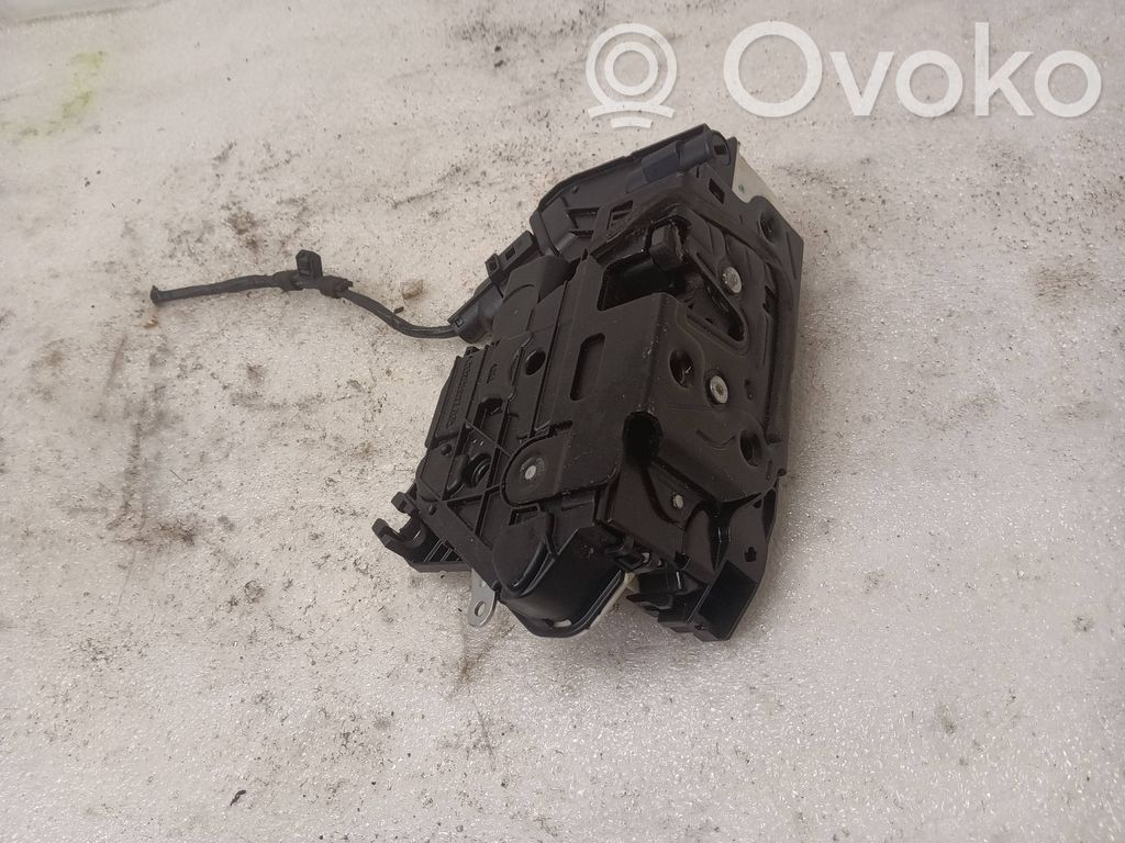 Volkswagen Golf VII Front door lock 