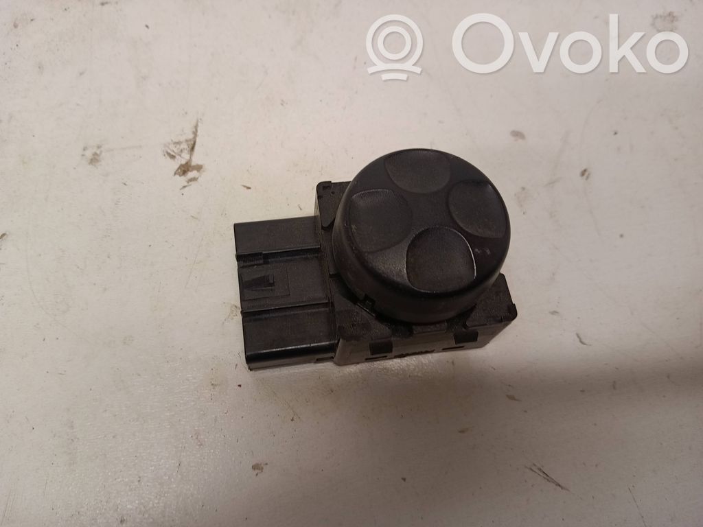 Jeep Grand Cherokee Seat adjustment knob 