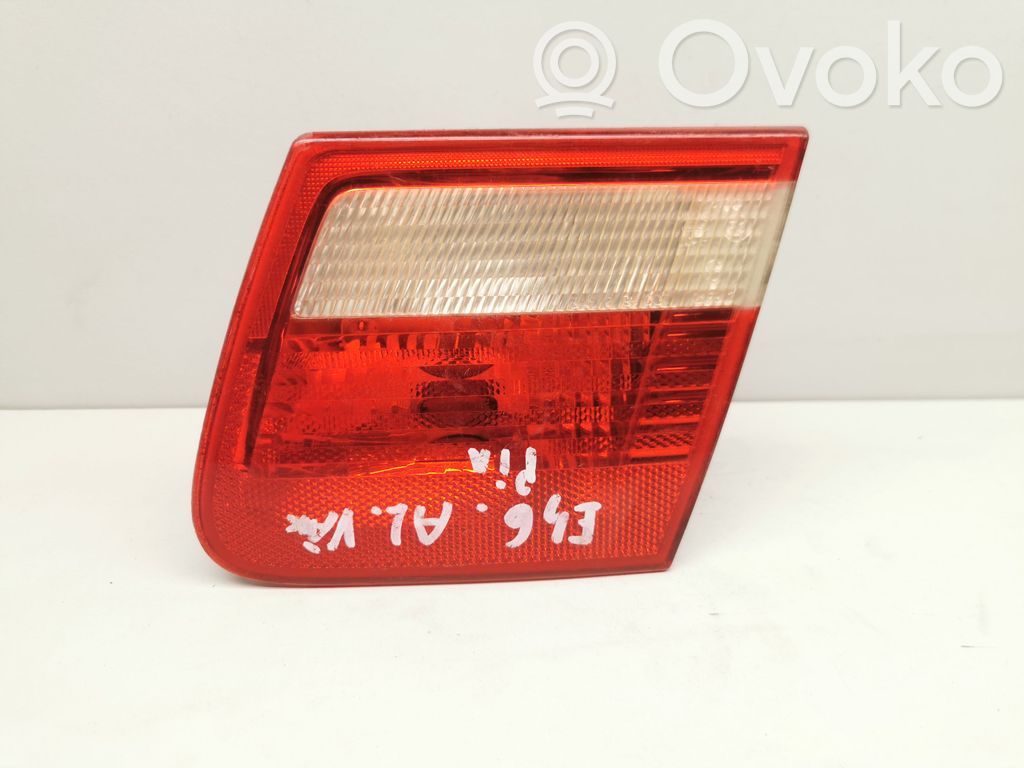 BMW 3 E46 Tailgate rear/tail lights 