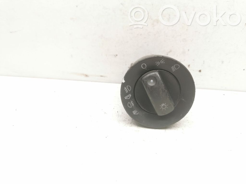 Audi A4 S4 B7 8E 8H Light switch 