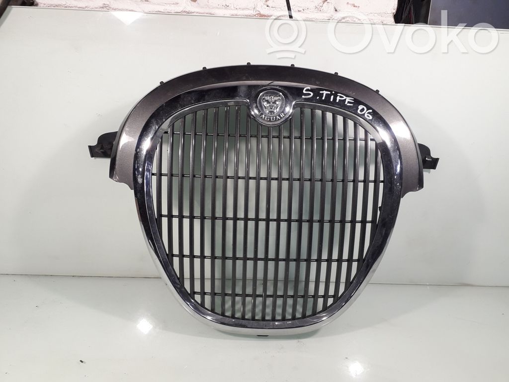 Jaguar S-Type Maskownica / Grill / Atrapa górna chłodnicy 