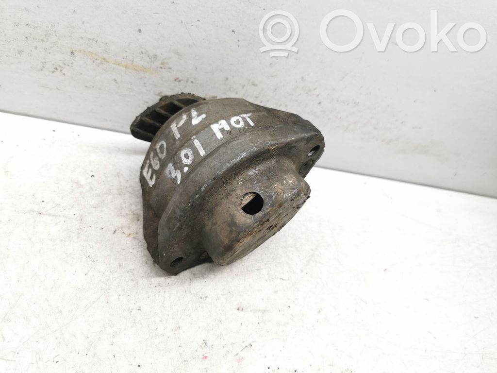 Engine mount bracket   586310E,676109003,15934612FR