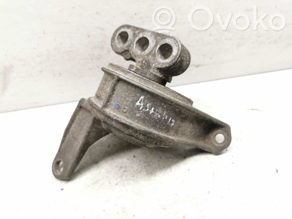 Opel Astra H Engine mount bracket 