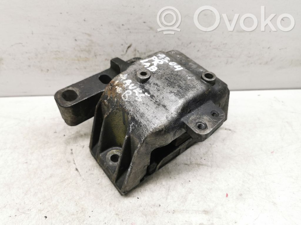 Audi A3 S3 8P Engine mount bracket 