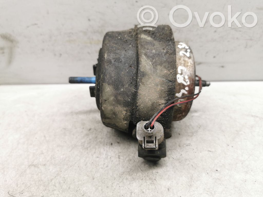 Audi A4 S4 B7 8E 8H Engine mount bracket 