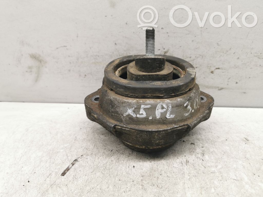 BMW X5 E53 Engine mount bracket 