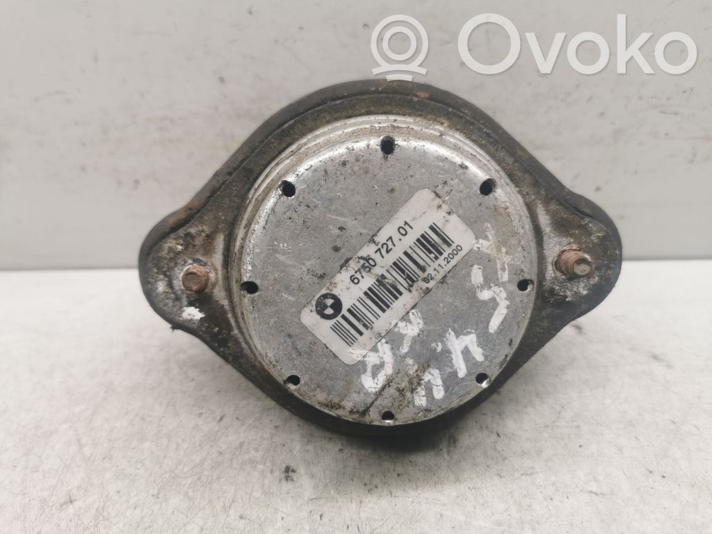 BMW X5 E53 Engine mount bracket 