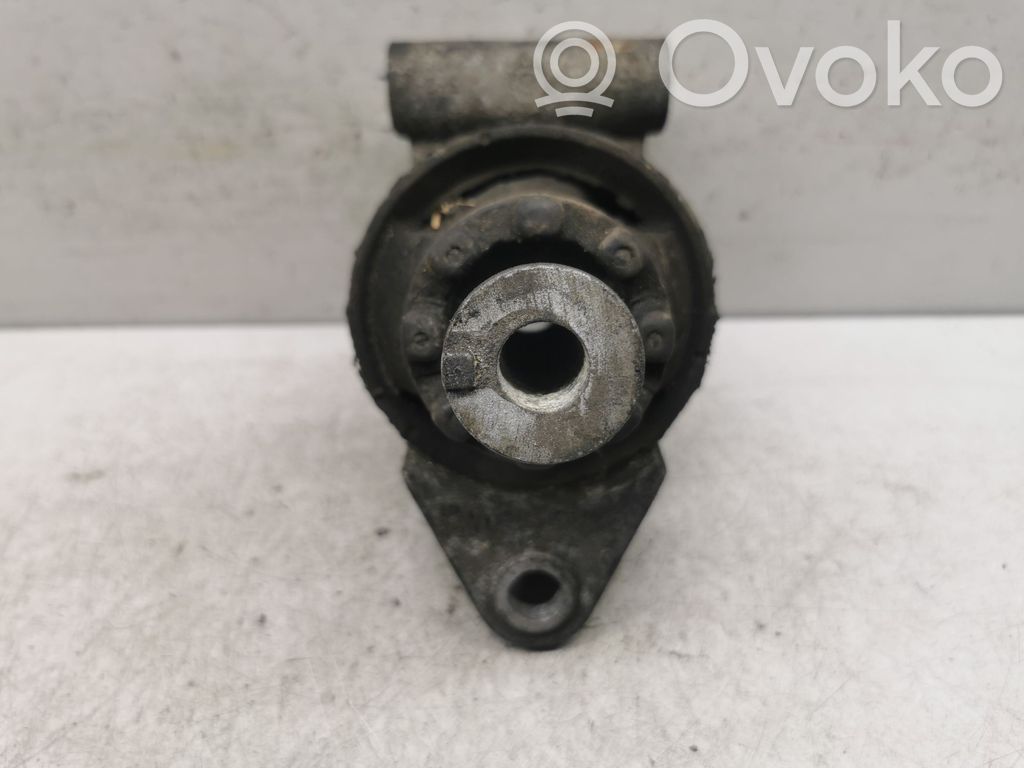 Opel Astra G Engine mount bracket 