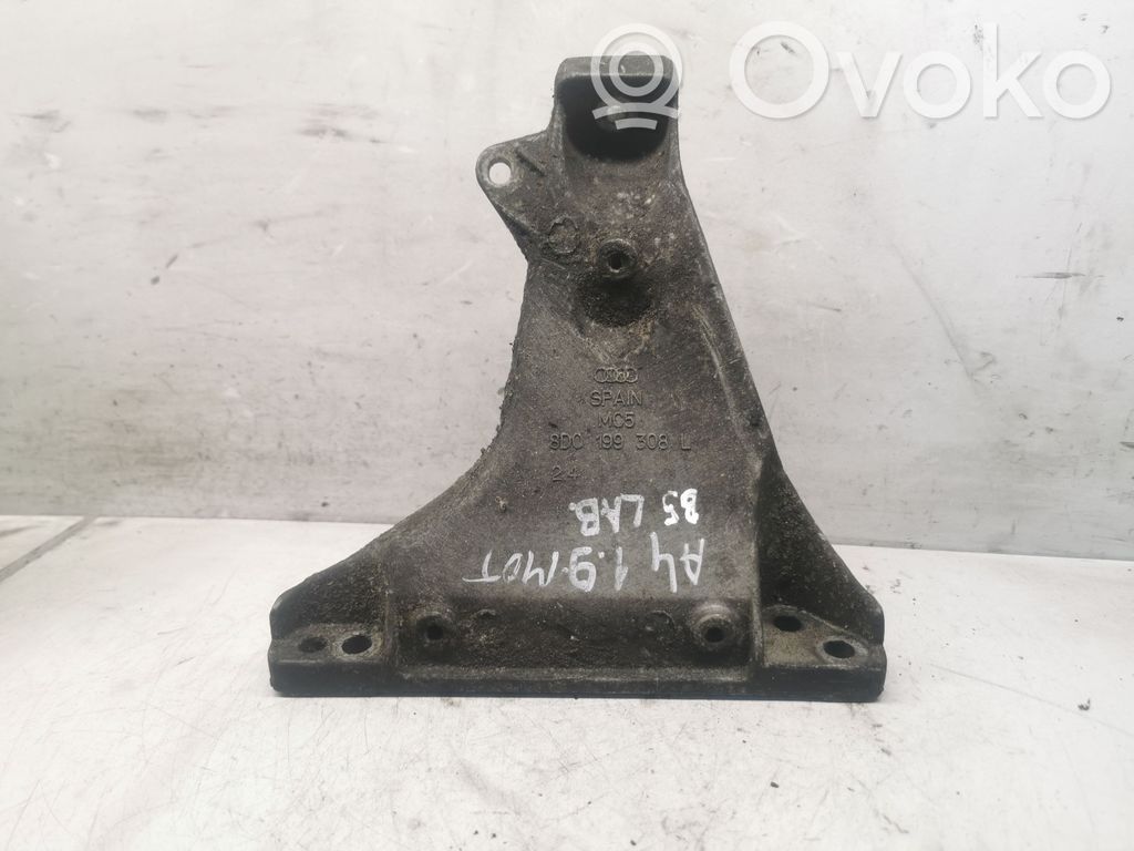 Audi A4 S4 B5 8D Engine mounting bracket 