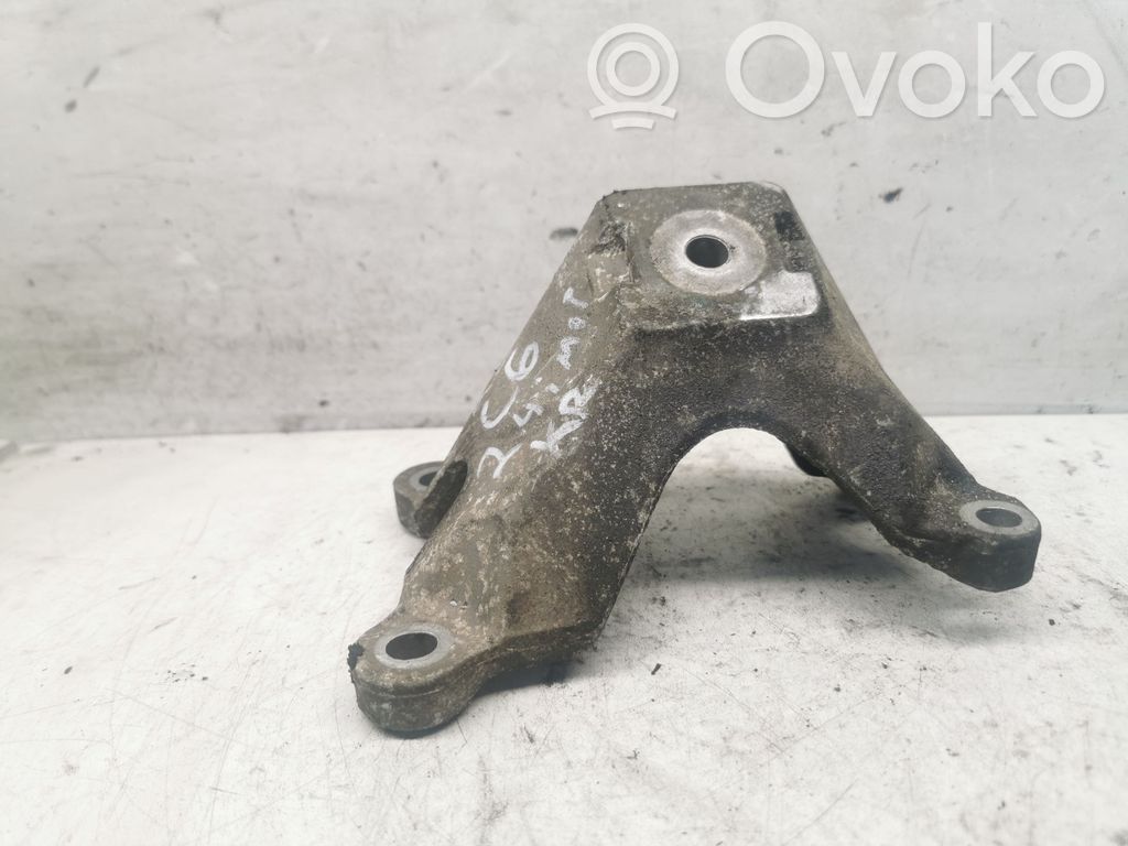 Audi A6 S6 C6 4F Engine mounting bracket 