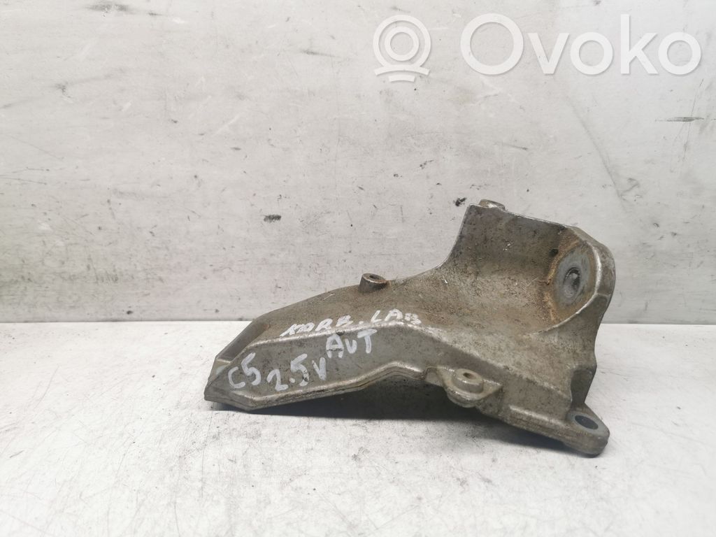 Audi A6 S6 C5 4B Gearbox mounting bracket 