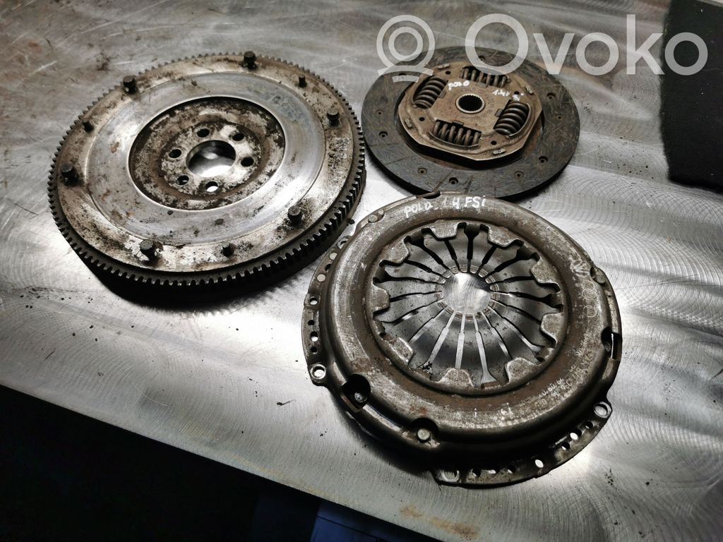 Volkswagen Polo Sankabos komplektas 
