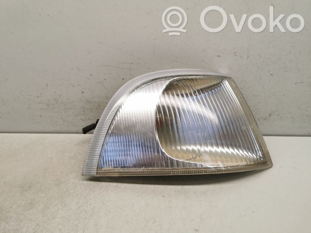 Volvo S40, V40 Front indicator light 