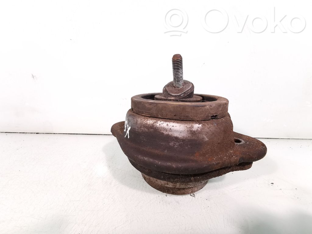 BMW X5 E53 Engine mount bracket 