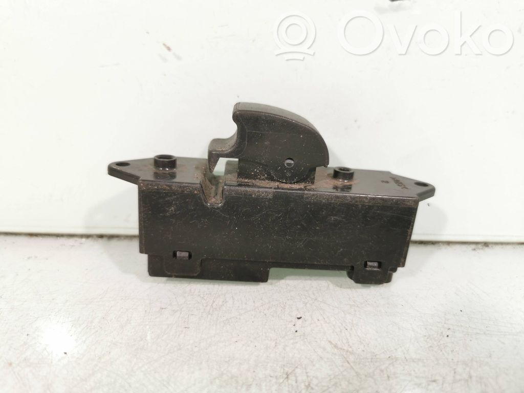 Mitsubishi Lancer X Electric window control switch 
