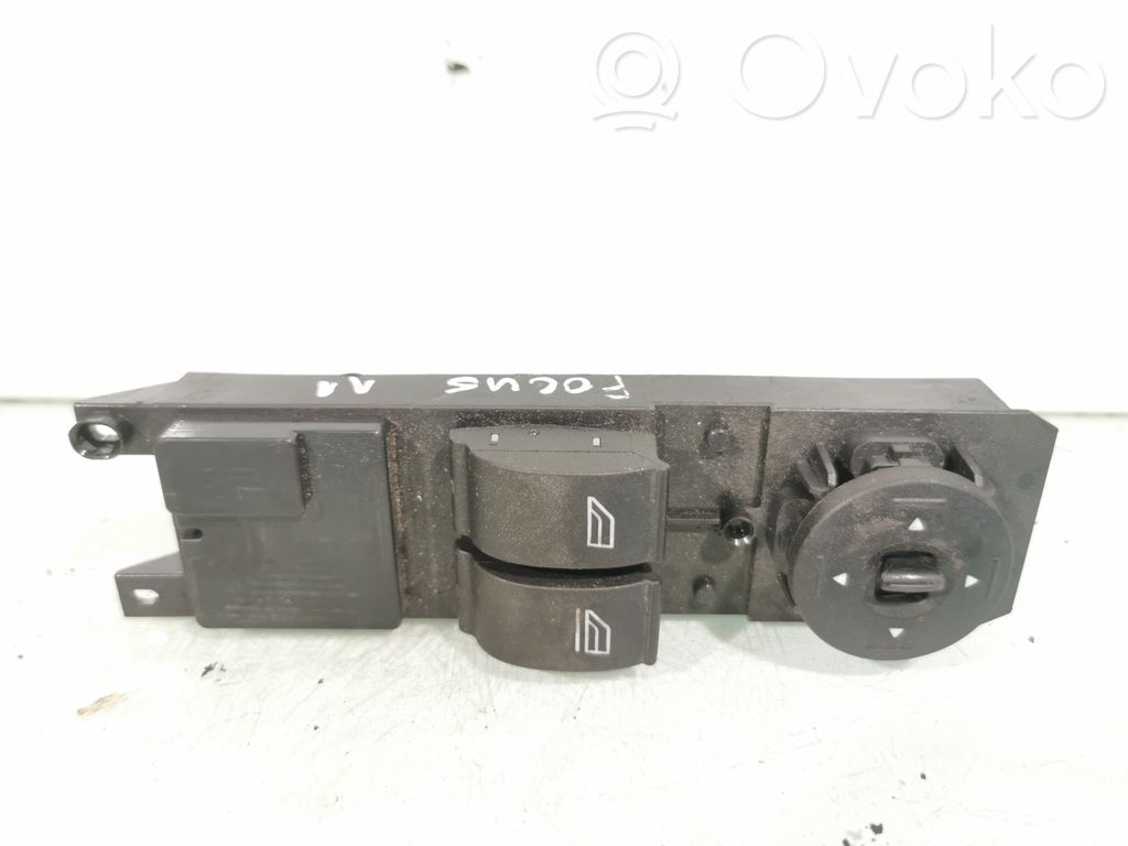 Ford Focus Electric window control switch 
