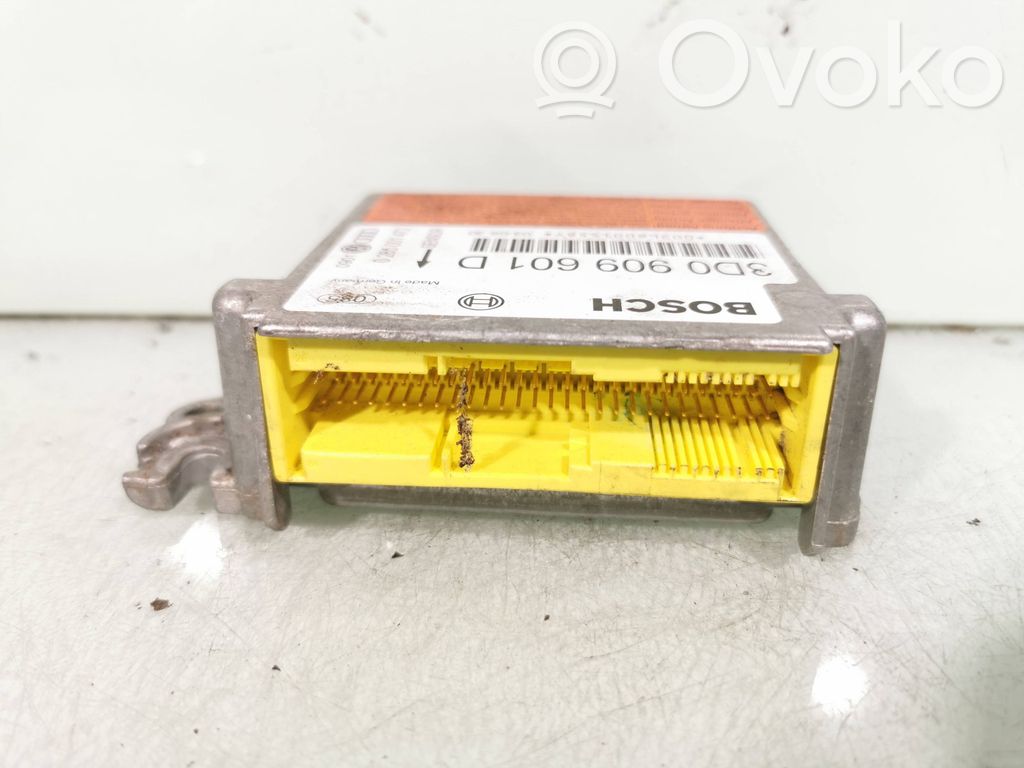 Volkswagen Touareg I Airbag control unit/module 