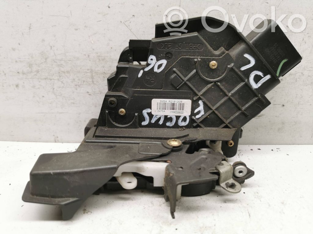 Ford Focus Front door lock 