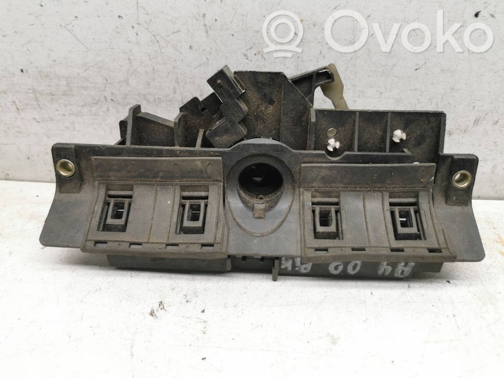 Audi A4 S4 B5 8D Tailgate/trunk/boot exterior handle 