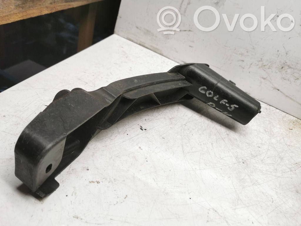 Volkswagen Golf V Front bumper mounting bracket 