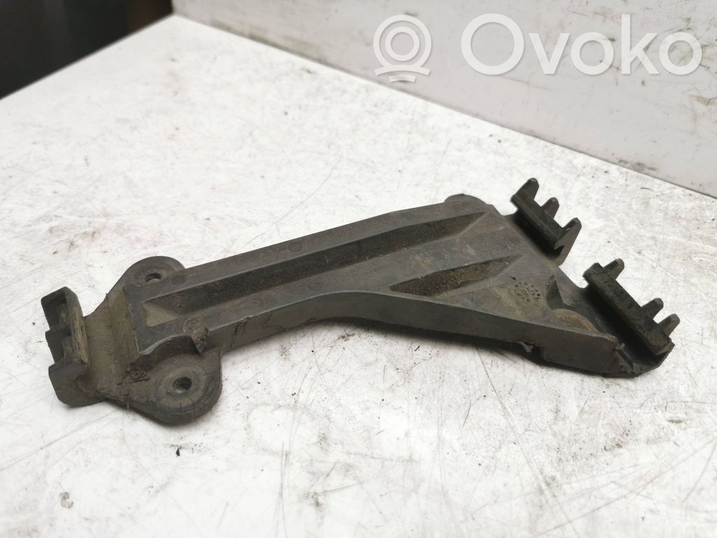 Front bumper mounting bracket   4A0807283A