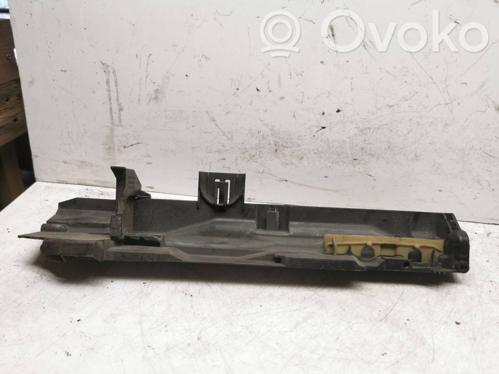 BMW 1 E81 E87 Radiator mount bracket 