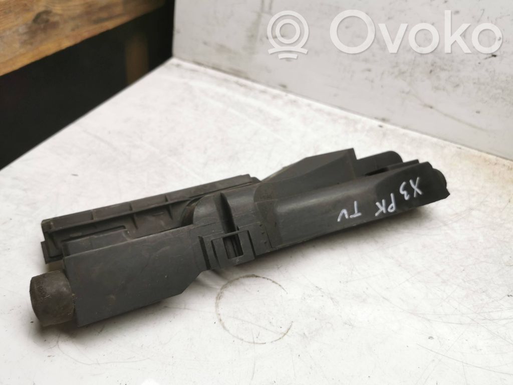 BMW X3 E83 Radiator mount bracket 