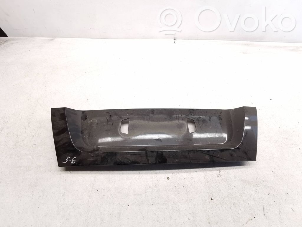 Saab 9-5 Tailgate trim 