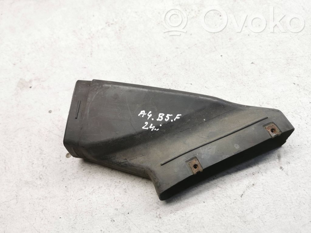 Audi A4 S4 B5 8D Luftansaugkanal-Teil 