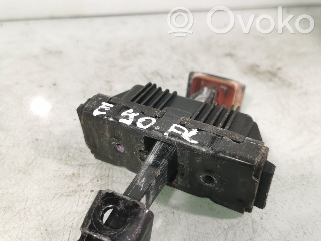 BMW 3 E90 E91 Front door check strap stopper 