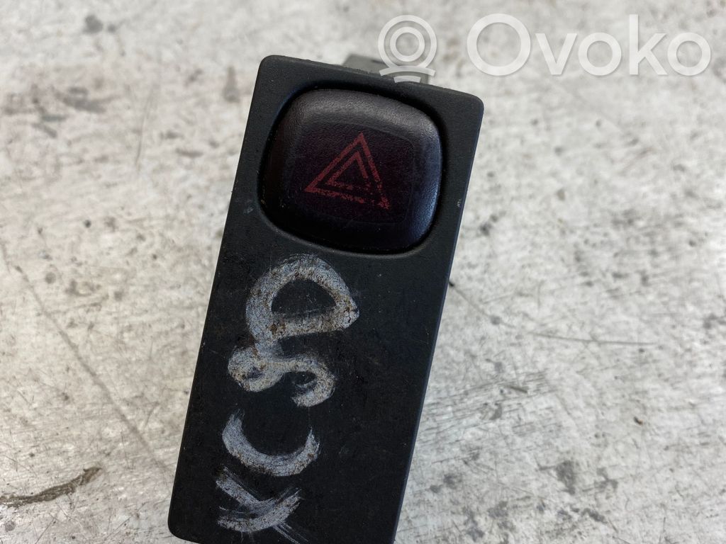 Volvo XC90 Hazard light switch 