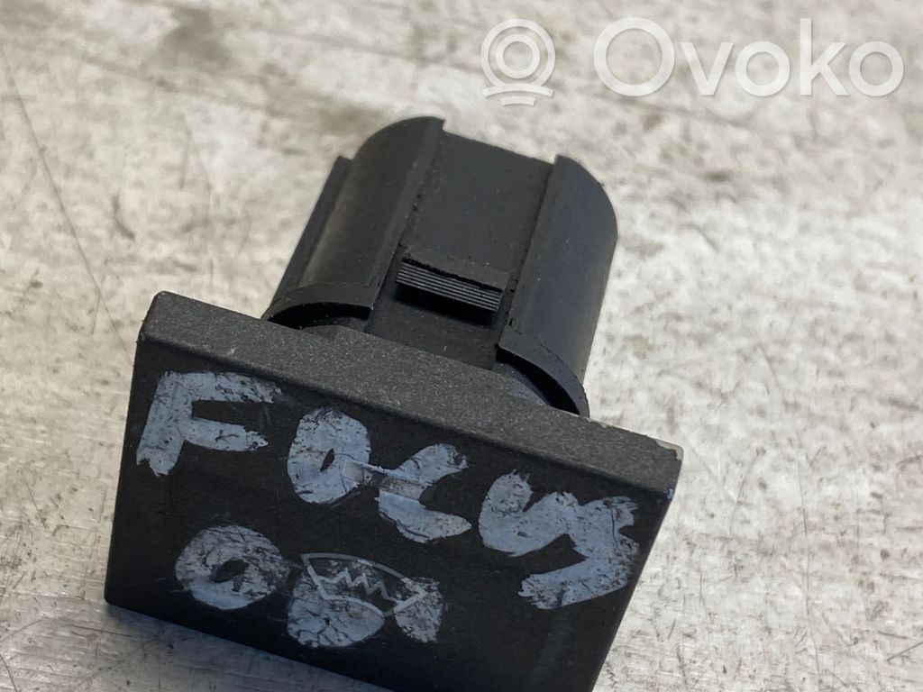 Ford Mondeo MK IV Windscreen/window heater switch 