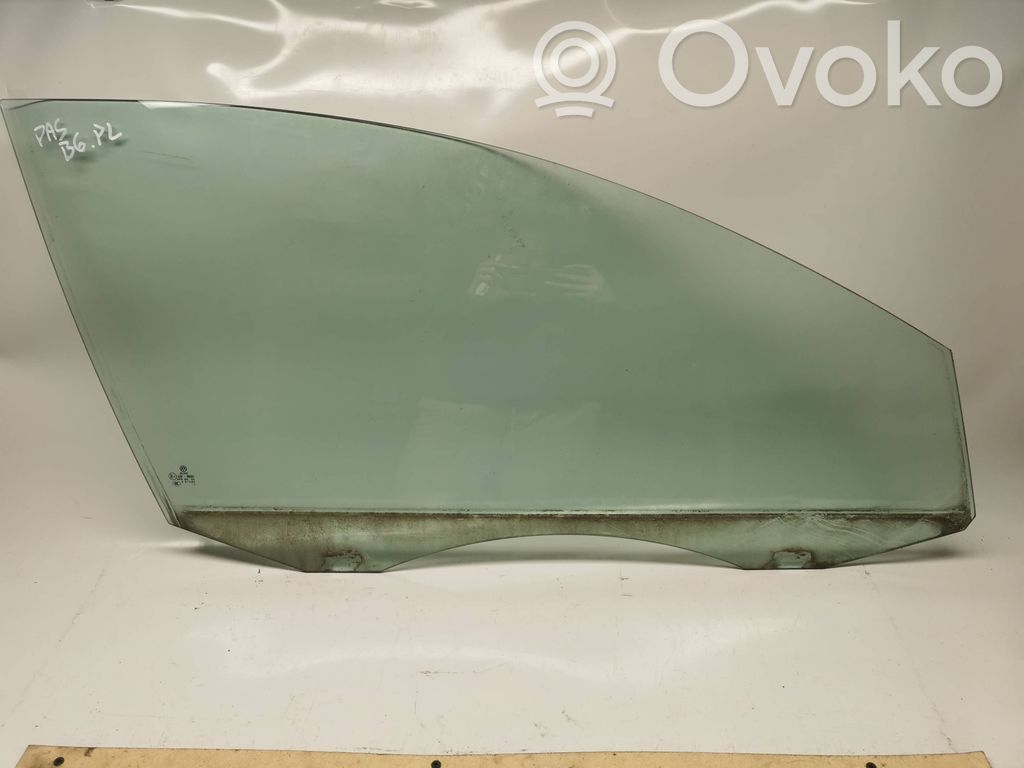 Volkswagen PASSAT B6 Front door window glass four-door 