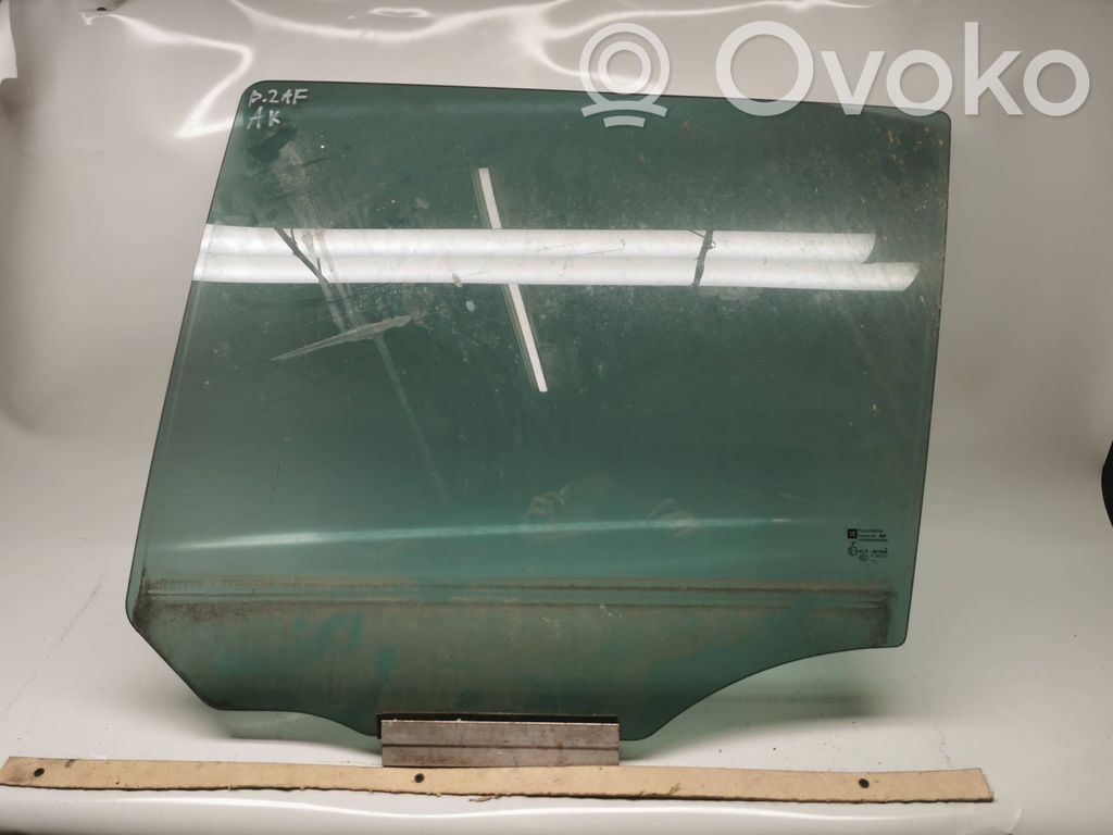 Opel Zafira B Pagrindinis galinių durų stiklas 