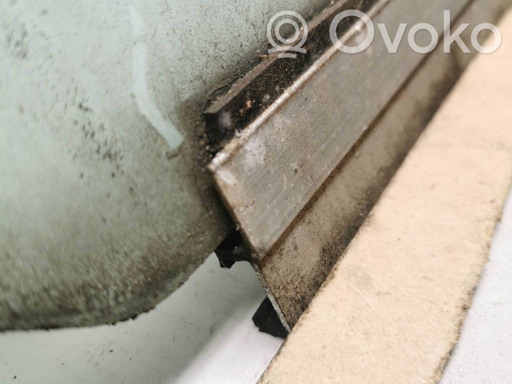 Opel Zafira A Rear door window glass 